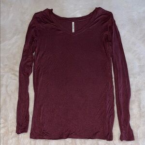 Women's Burgundy Long Sleeve Top